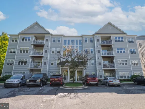 608 Hopkins Landing Dr #608, Baltimore, MD 21221