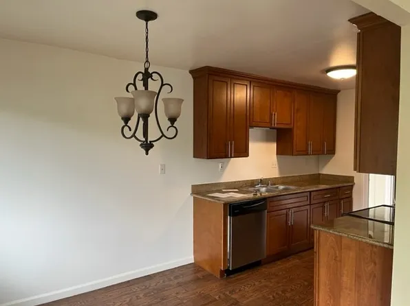 2031 Ascot Dr APT 4, Moraga, CA 94556