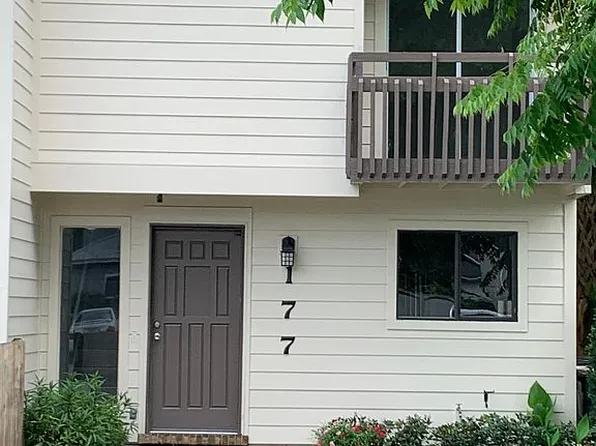 177 Pine St, Atlantic Beach, FL 32233