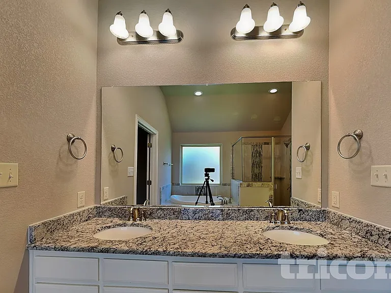 4406 Logan Cir — Photo 7