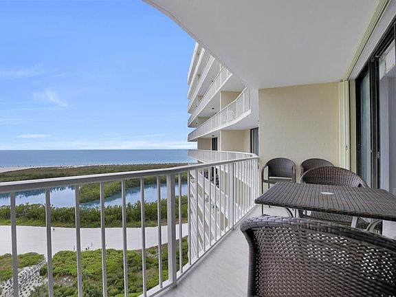 4th image of 440 Seaview Ct APT 904