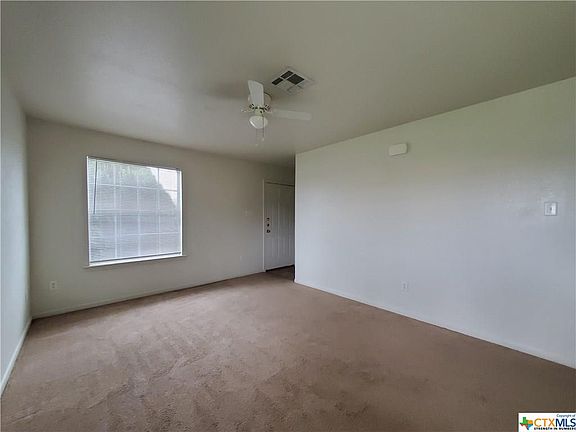 4th image of 1002 Taylor Blvd