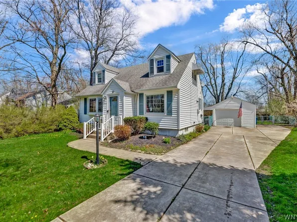 252 Royal Pkwy E, Buffalo, NY 14221