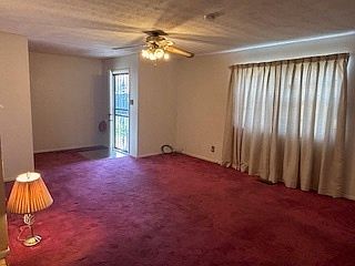 3rd image of 3433 Wallace Ave