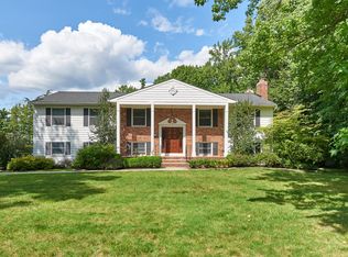 27 Far Hills Rd, Springfield, NJ 07081