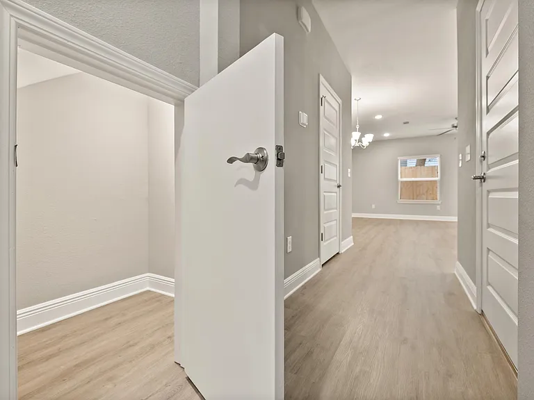 319 Carmel Dr #6-1 — Photo 13