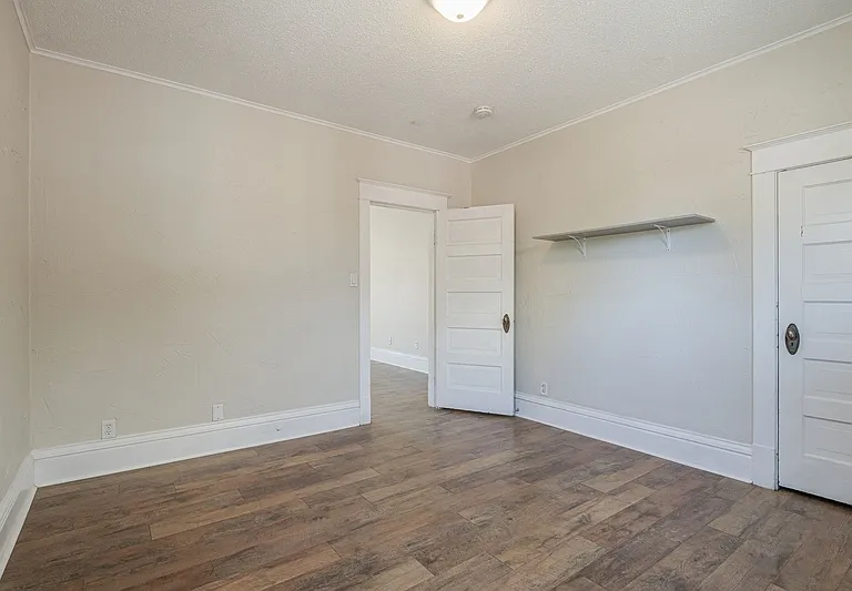 1219 Grand Ave — Photo 13