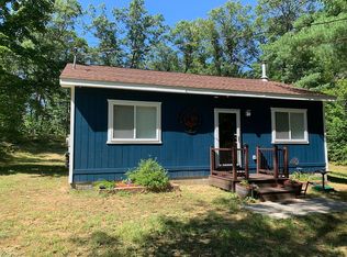 6446 Hickory Rd, Johannesburg, MI 49751