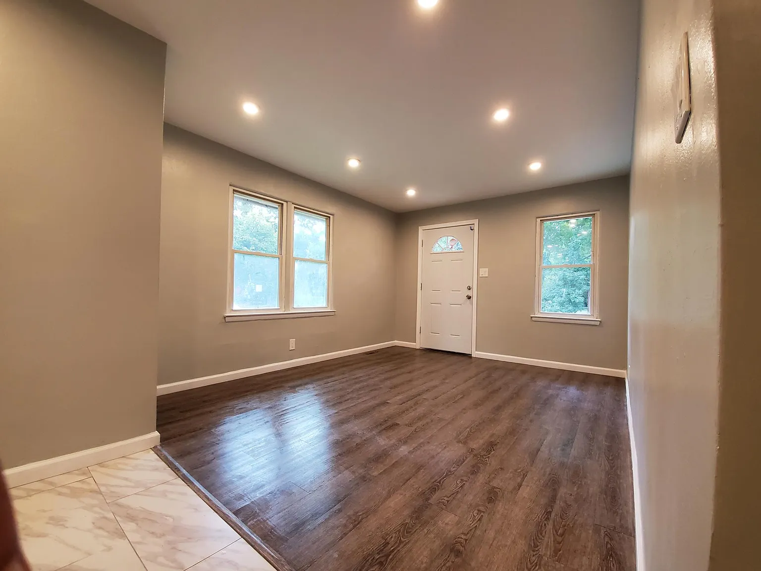 2 bed, 728 sqft, $1,450 — Photo 3