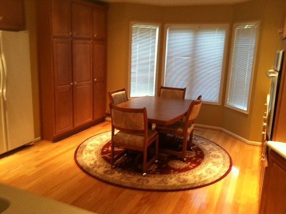 4th image of 5097 Bloss Dr
