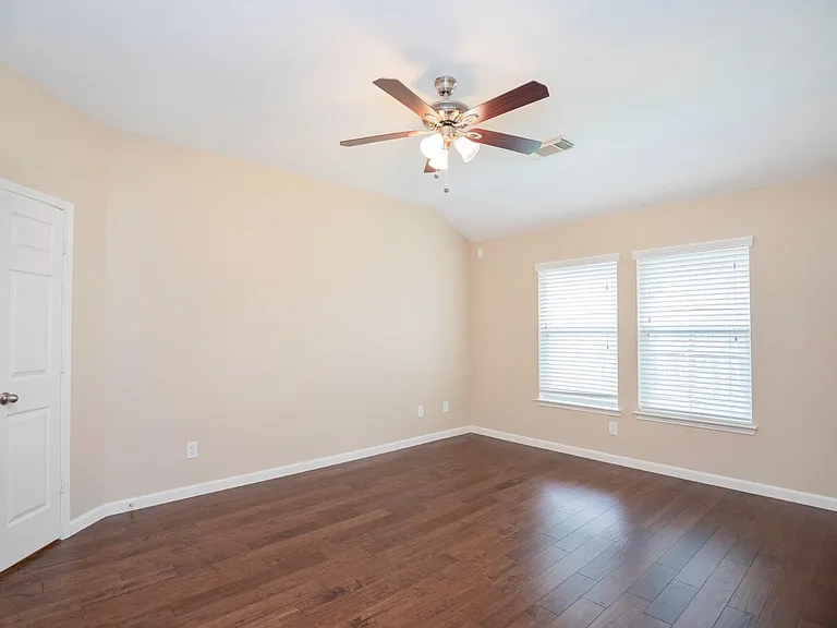 21206 Colton Cove Dr — Photo 13