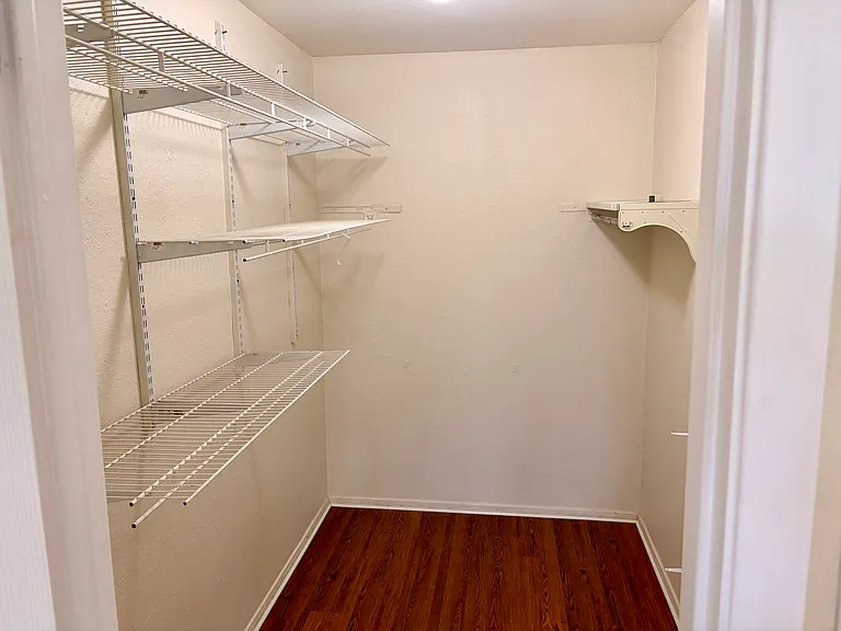8301 Bradford Edward Cv — Photo 22