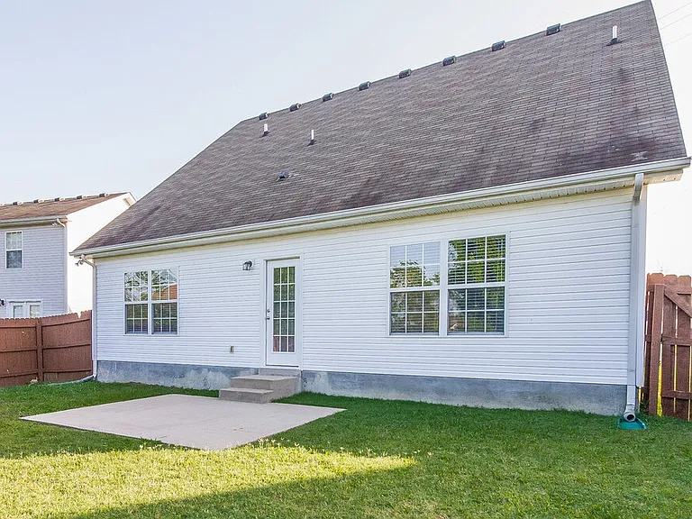 913 Harvest Grove Dr — Photo 18