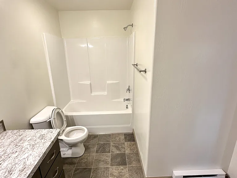 1220 Linden St #2 — Photo 8