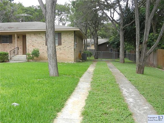 3rd image of 806 Timber Dr