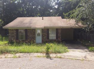 10675 Parkwood Dr, Bastrop, LA 71220
