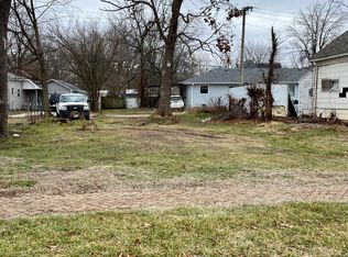 906 E Commercial St, Springfield, MO 65803