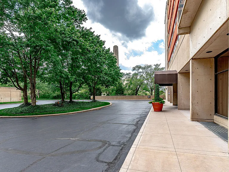 2525 Main St #704 — Photo 35