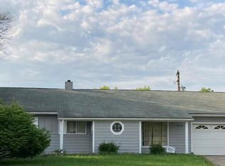 24645 Sherborne Rd, Bedford Heights, OH 44146