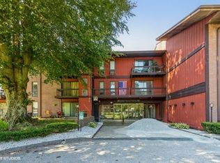 170 Highland St APT 222, Taunton, MA 02780