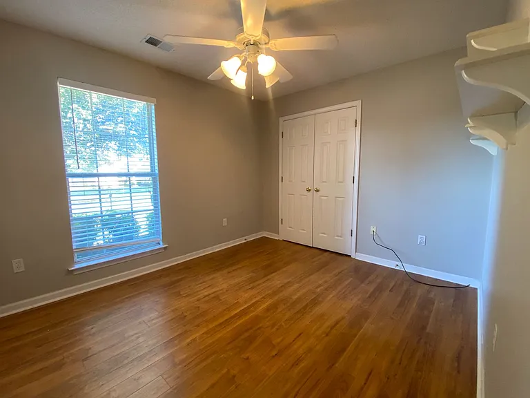 749 Lakemont Dr — Photo 16