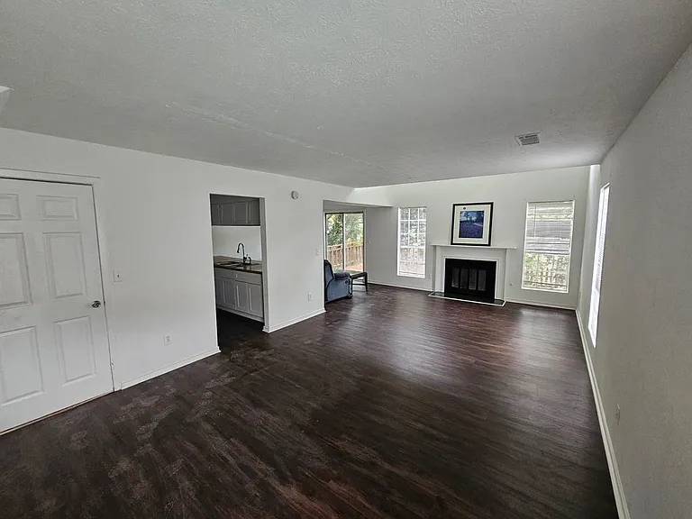 1309 Old Countryside Cir — Photo 8