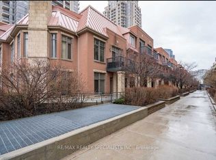 330 Princess Royal Dr #320, Mississauga, ON L5B 4P7