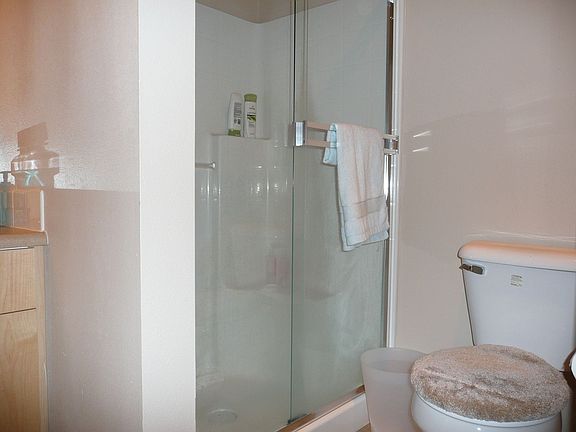 5th image of 7121 NE 175th St Unit 104