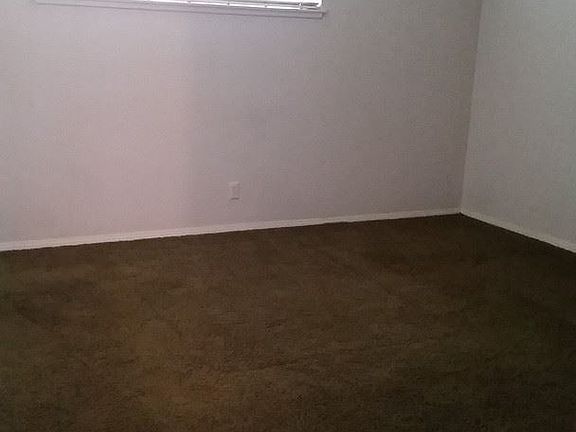 5th image of 328 E Sunset Dr N