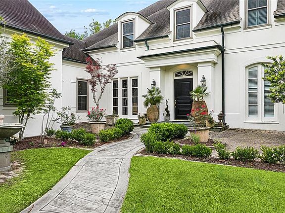 3rd image of 15 Muirfield Pl