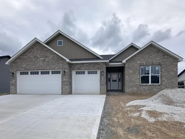 208 Stonebridge Bluff Dr, Maryville, IL 62062