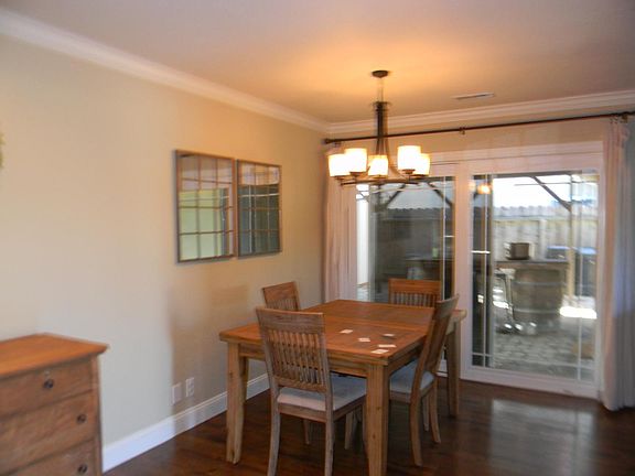 4th image of 431 El Camino Paraiso
