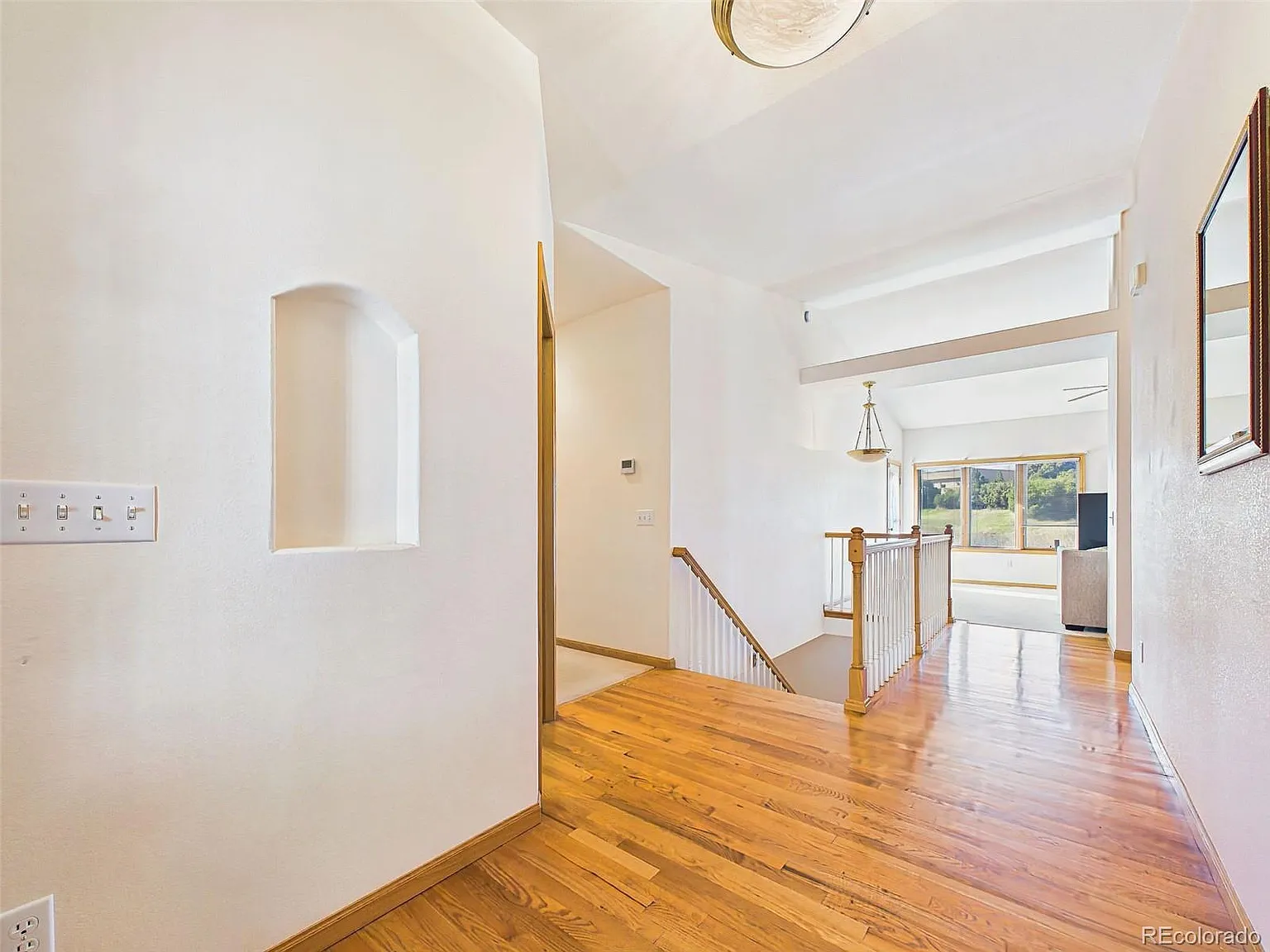5 bed, 3.0 bath, 3236 sqft, $3,600 — Photo 3