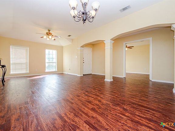 4th image of 1702 Margaret Lee St