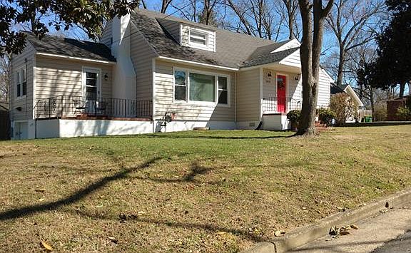 2nd image of 3419 Norton St