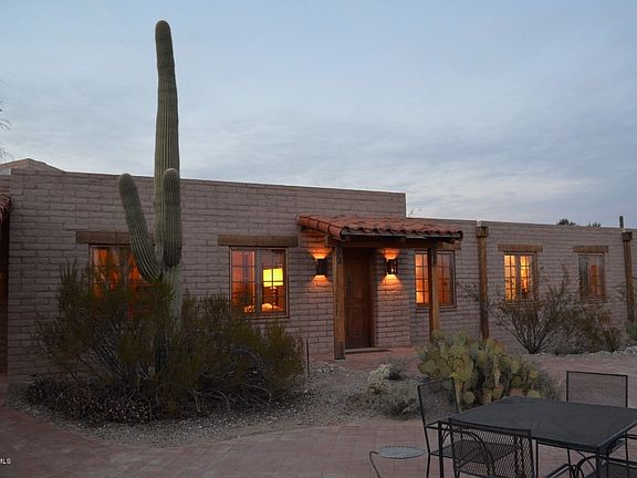 3rd image of 4440 W Camino Pintoresco