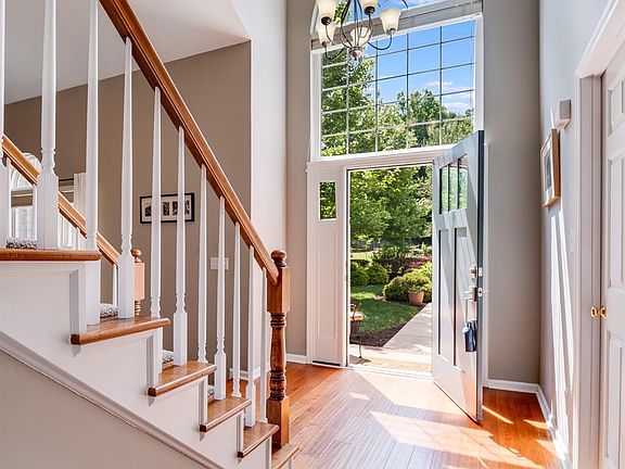 2nd image of 5040 Hickory Lake Ln