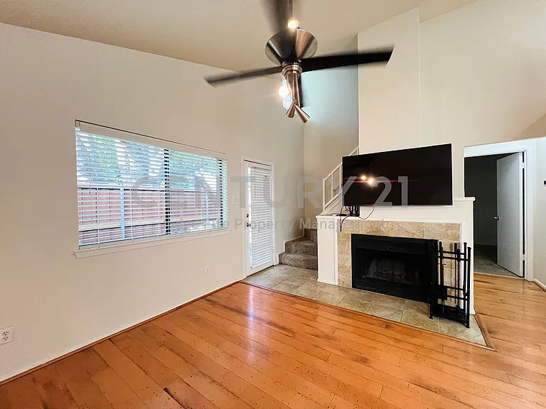 5759 Cedar Creek Dr — Photo 8