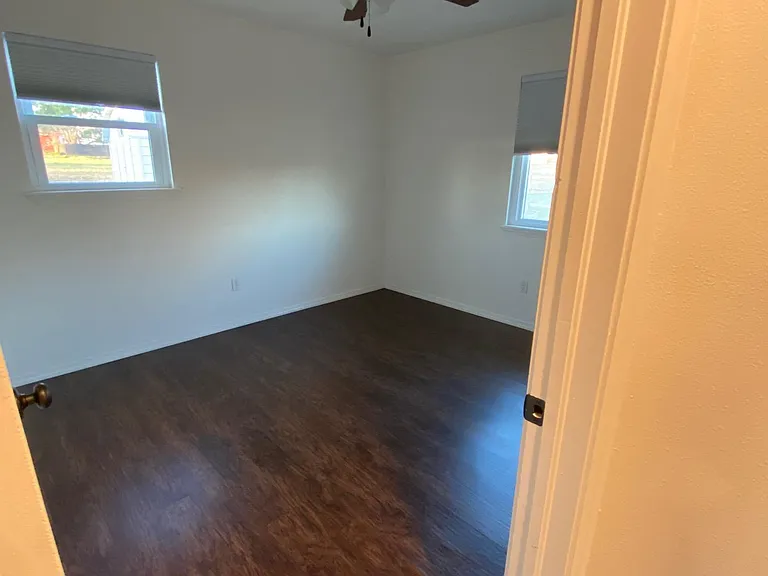 Bedroom 1 11' 4" x 9' 10"