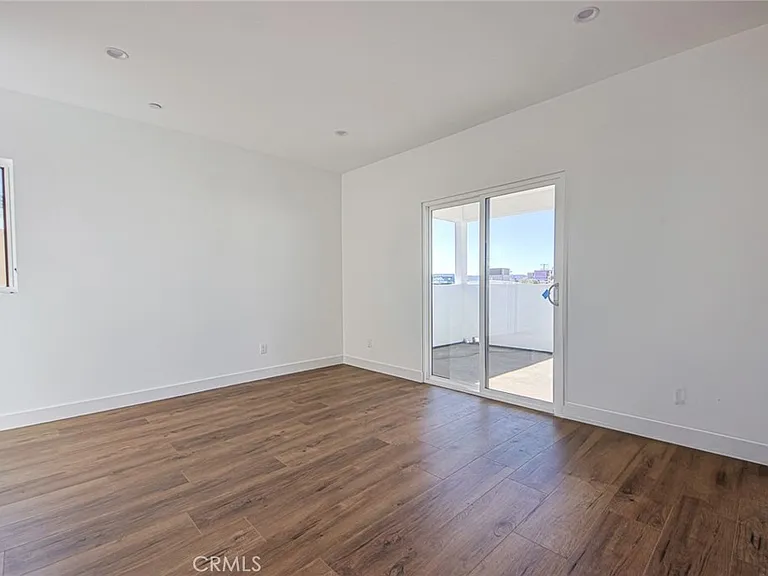 6425 Troost Ave #1/2 — Photo 18