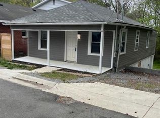 124 S 10th St, Suffolk, VA 23434