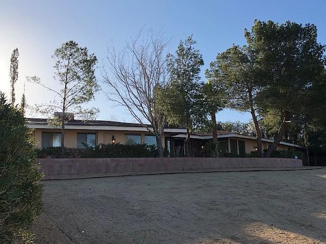 1st image of 31848 Crystalaire Dr