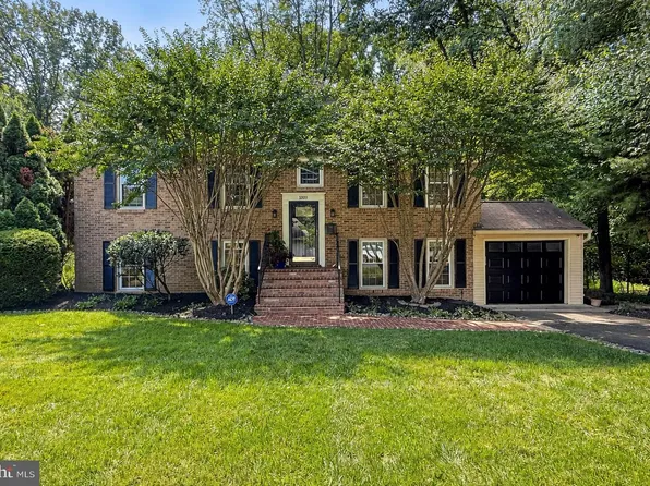 10319 Cardinal Rd, Fairfax, VA 22030