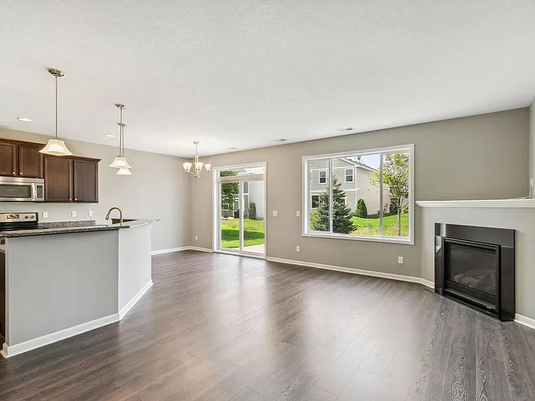12420 Bataan St NE — Photo 3