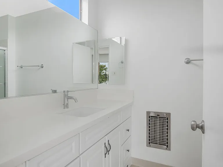218 S. Tower Drive — Photo 4
