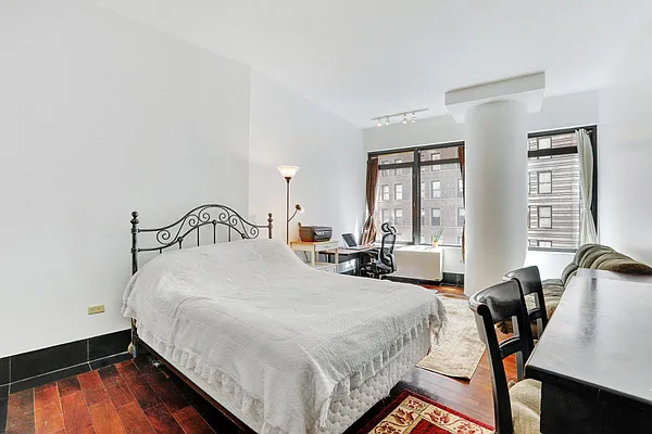 Sold by Level Group | media 2