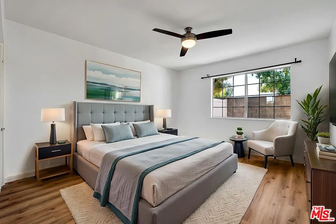 2 bed, 2.0 bath, 924 sqft, $3,295 — Photo 1