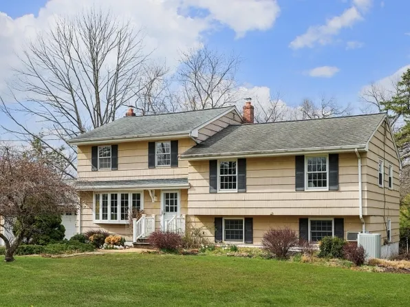 21 Deer Run Dr, Bridgewater Twp., NJ 08807
