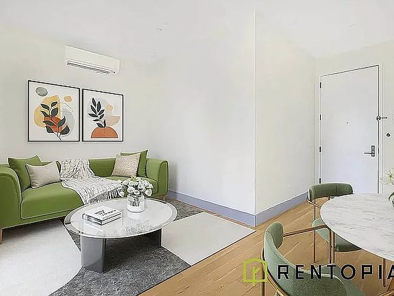 3rd image of 209 Montrose Ave #3F
