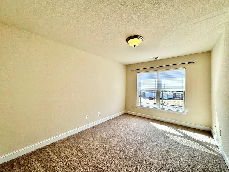 1532 Drumheller Dr — Photo 41